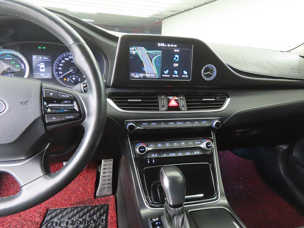 HYUNDAI Grandeur - Vista 10