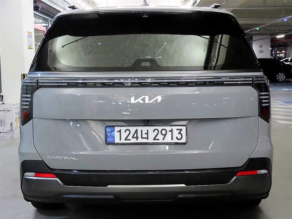KIA Carnival - Vista 5