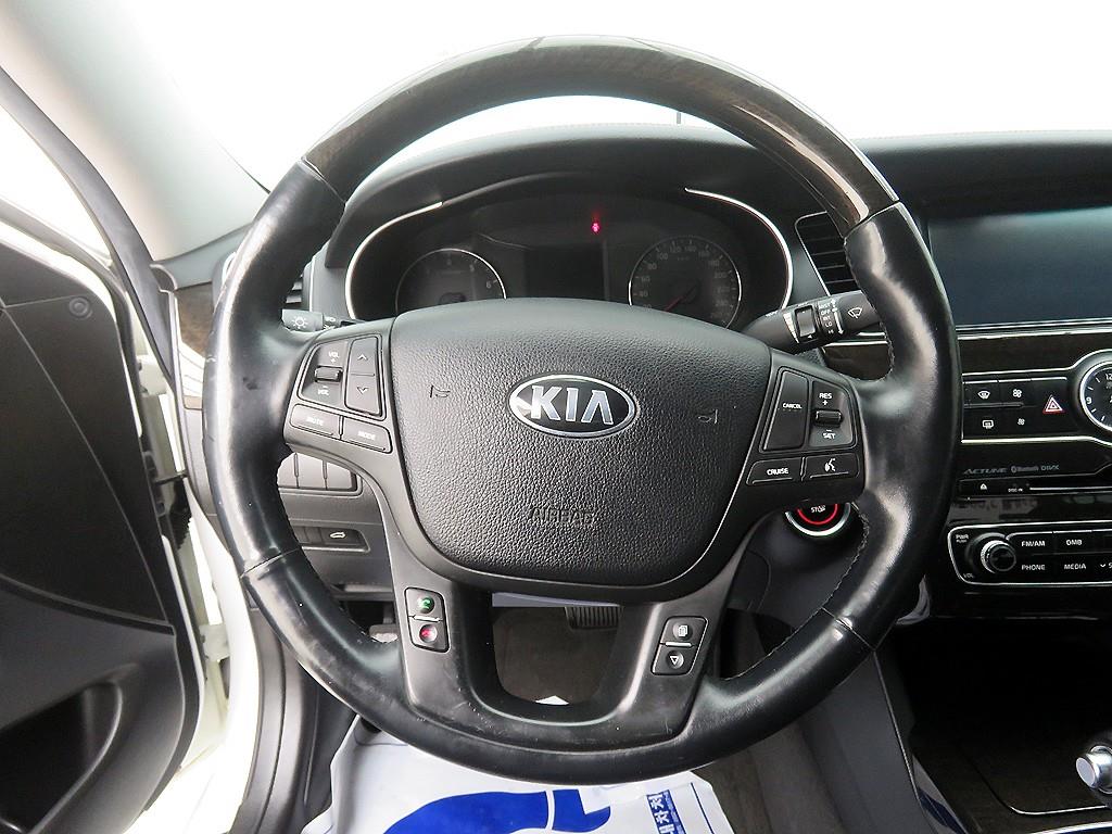KIA K7 - Vista 12