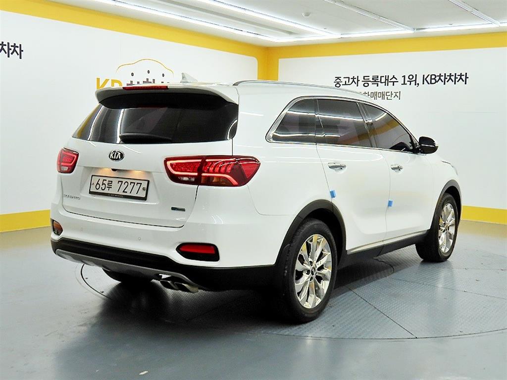KIA Sorento - Vista 4
