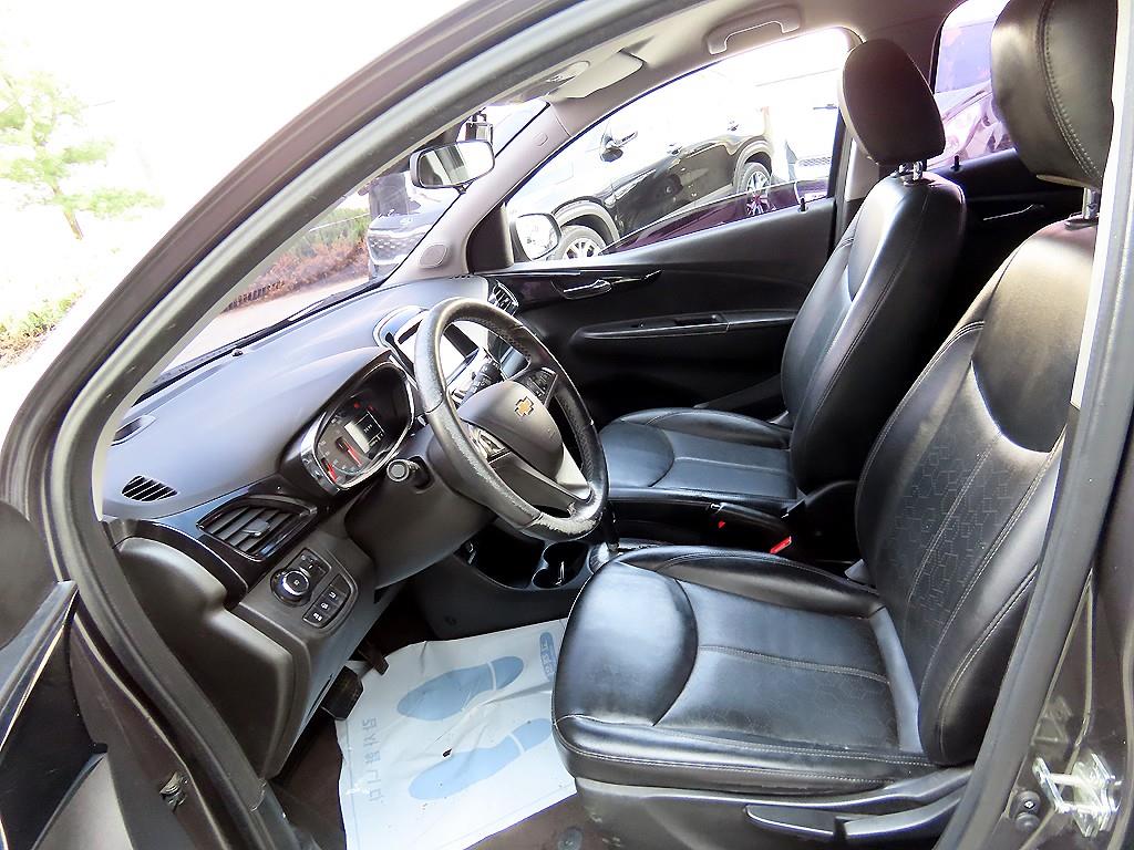 Chevrolet Spark - Vista 5