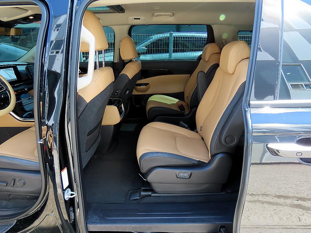 KIA Carnival - Vista 6