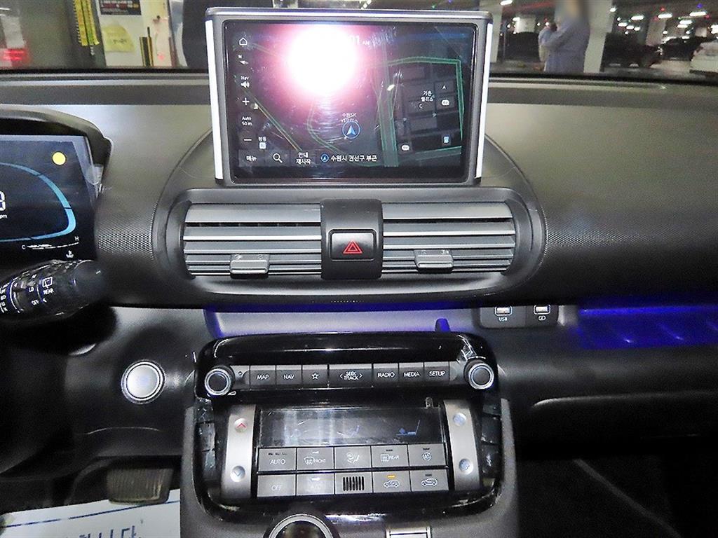 HYUNDAI Casper - Vista 11
