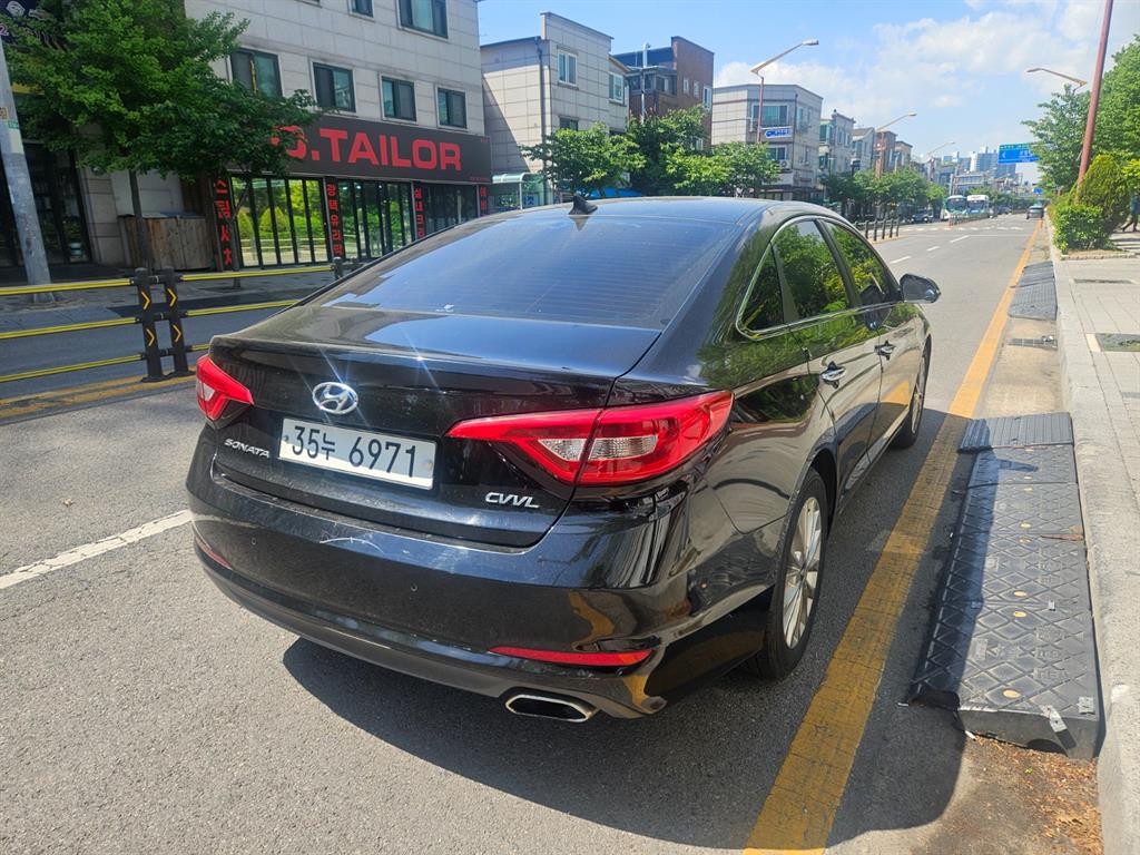 HYUNDAI Sonata - Vista 3