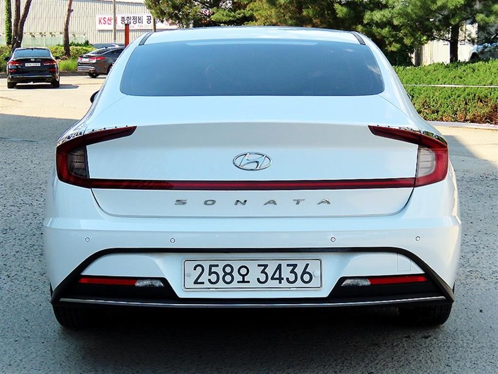 HYUNDAI Sonata - Vista 4