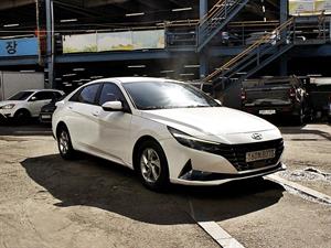 HYUNDAI Avante - Vista 4