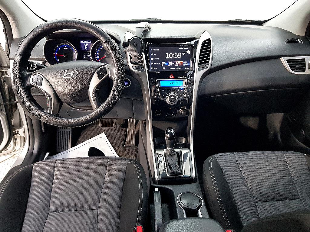 HYUNDAI i30 - Vista 5