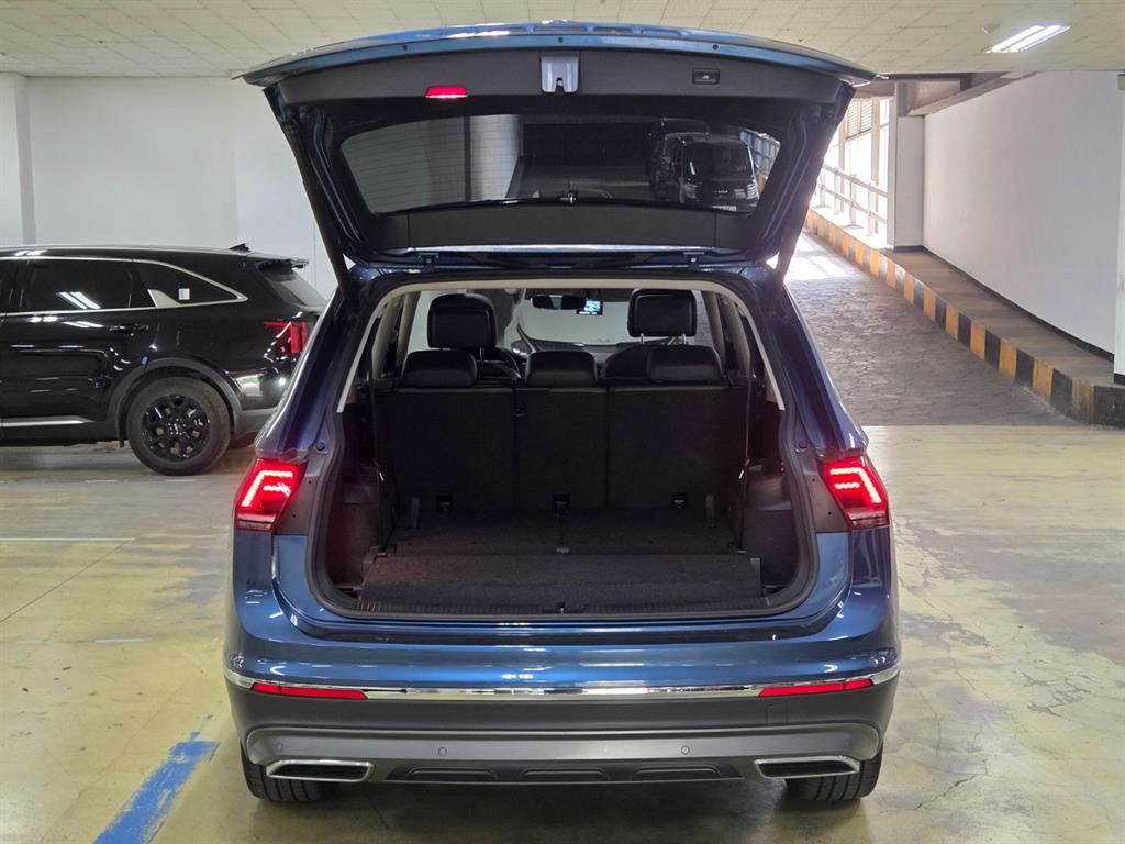 Volkswagen Tiguan 2020 Azul - Importación desde Corea - HF Imports Iquique - Foto 19
