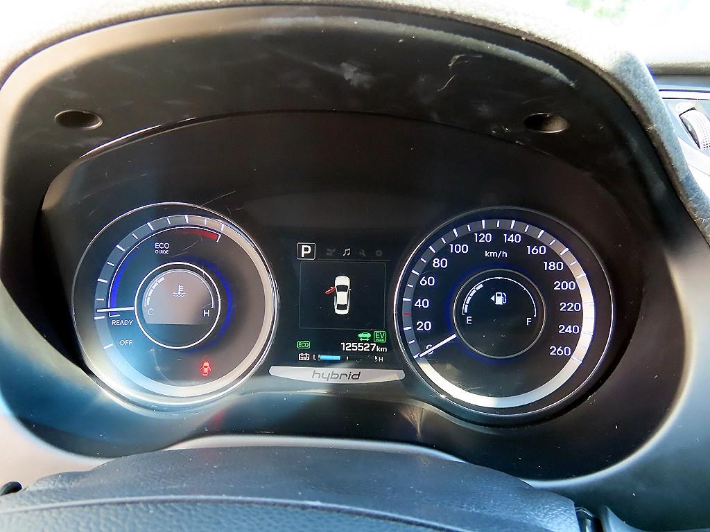 HYUNDAI Grandeur - Vista 9