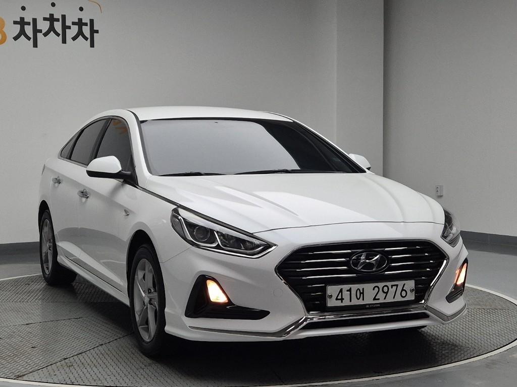 HYUNDAI Sonata - Vista 4