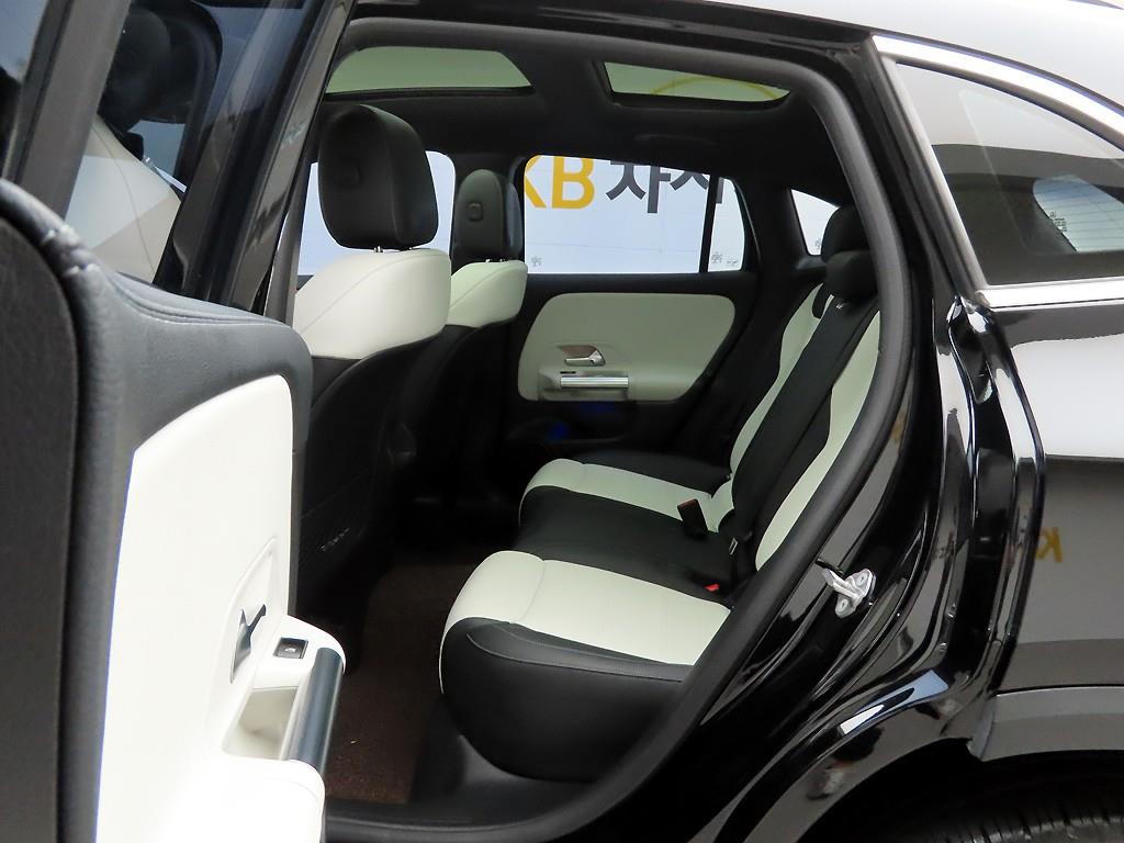 Mercedes Benz GLA Class 2021 - Importación desde Corea - HF Imports Iquique - Foto 14