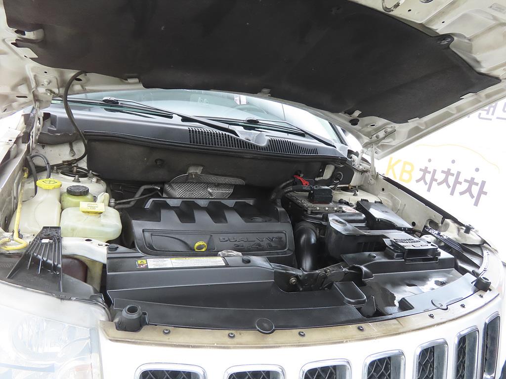Jeep Compass 2011 Blanco - Importación desde Corea - HF Imports Iquique - Foto 19