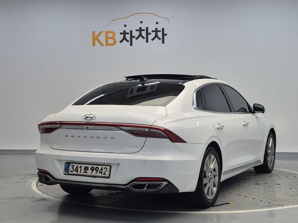 HYUNDAI Grandeur - Vista 3
