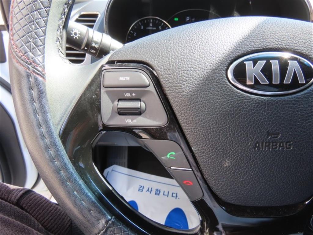 KIA K3 2017 the color of pearl - Importación desde Corea - HF Imports Iquique - Foto 11