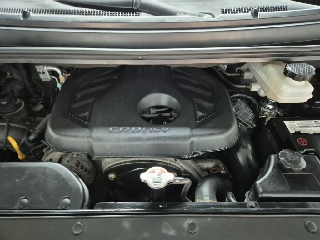 HYUNDAI Starex - Vista 5