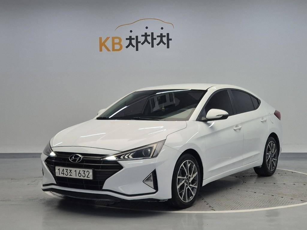 HYUNDAI Avante 2019 Blanco - Importación desde Corea - HF Imports Iquique - Foto 1