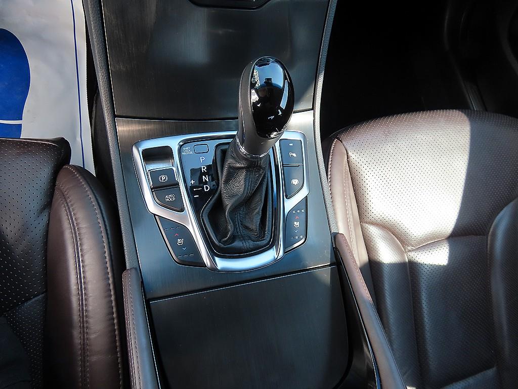 HYUNDAI Grandeur - Vista 10