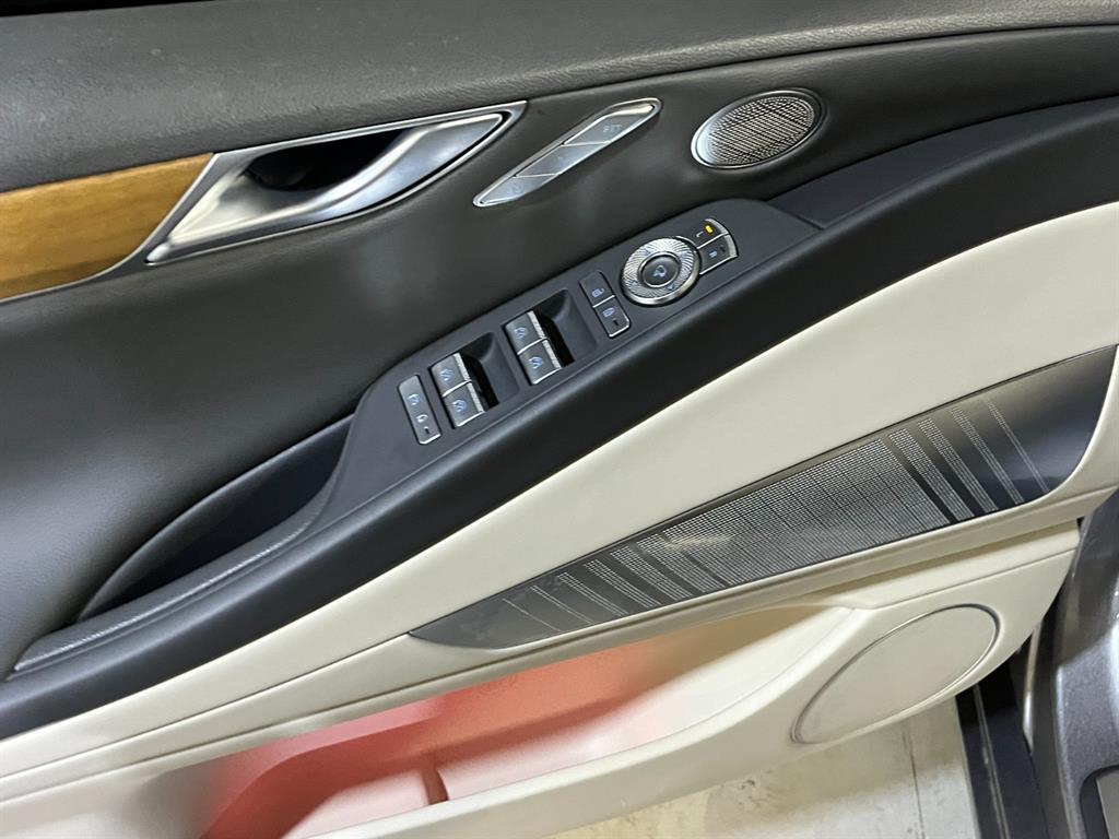 Genesis G80 - Vista 11