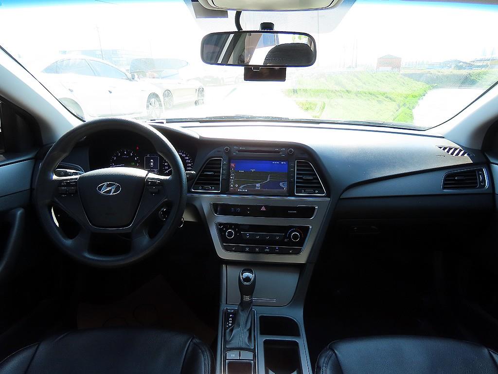 HYUNDAI Sonata - Vista 9