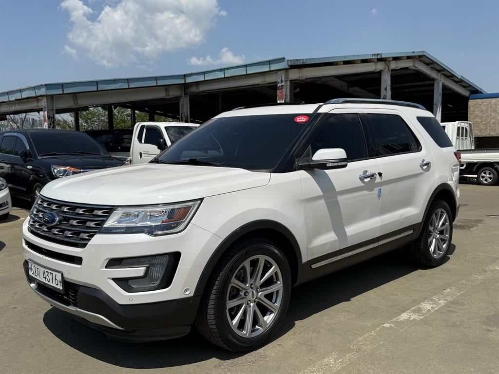 Ford Explorer - Vista 2