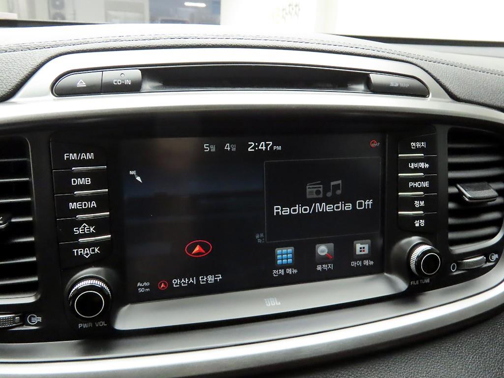 KIA Sorento - Vista 8