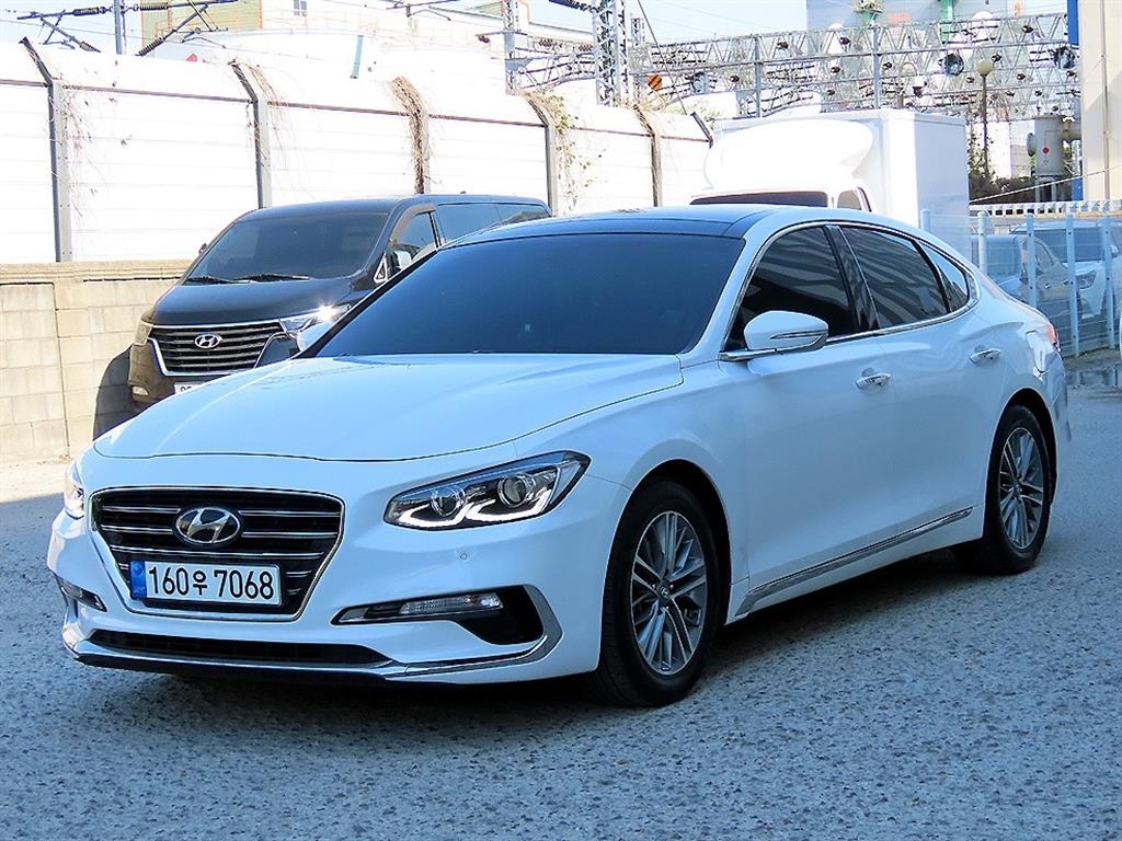 HYUNDAI Grandeur - Vista 2