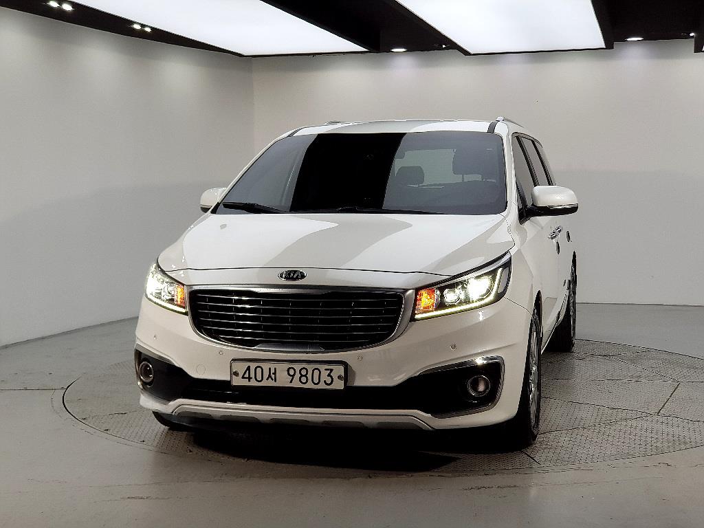 KIA Carnival - Vista 2