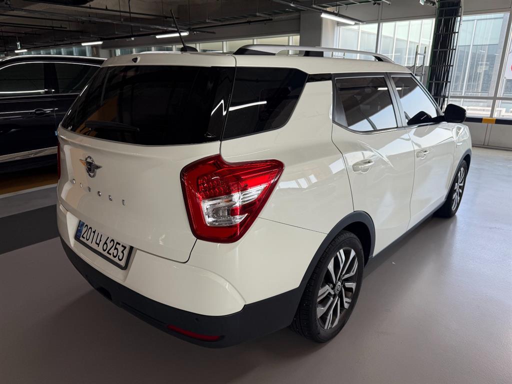 Ssangyong Tivoli - Vista 6