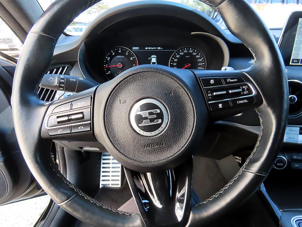 KIA Stinger - Vista 8