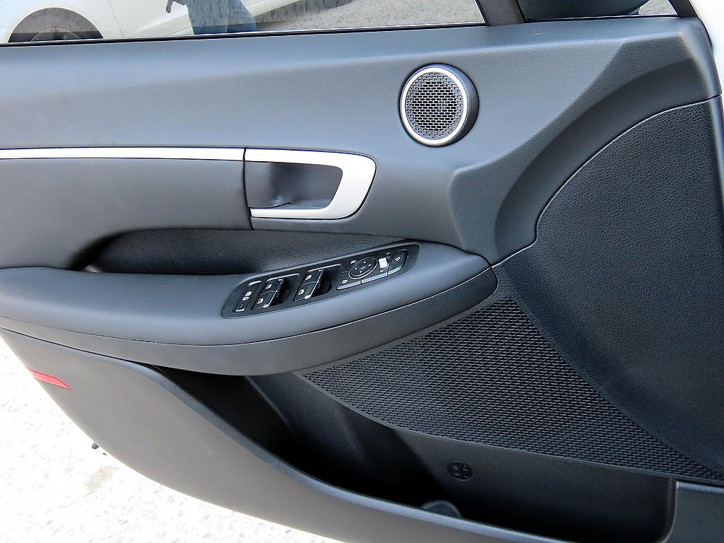 HYUNDAI Sonata - Vista 11