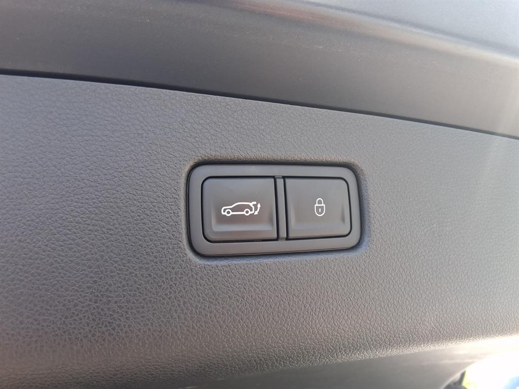Genesis GV70 - Vista 6
