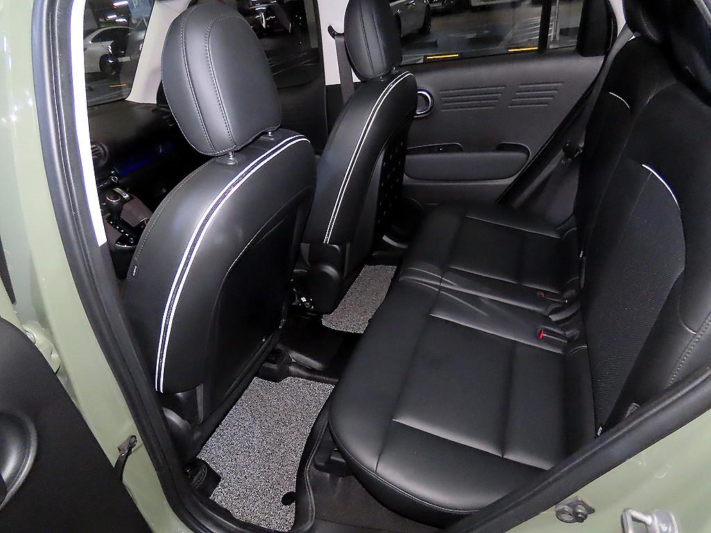 HYUNDAI Casper - Vista 7