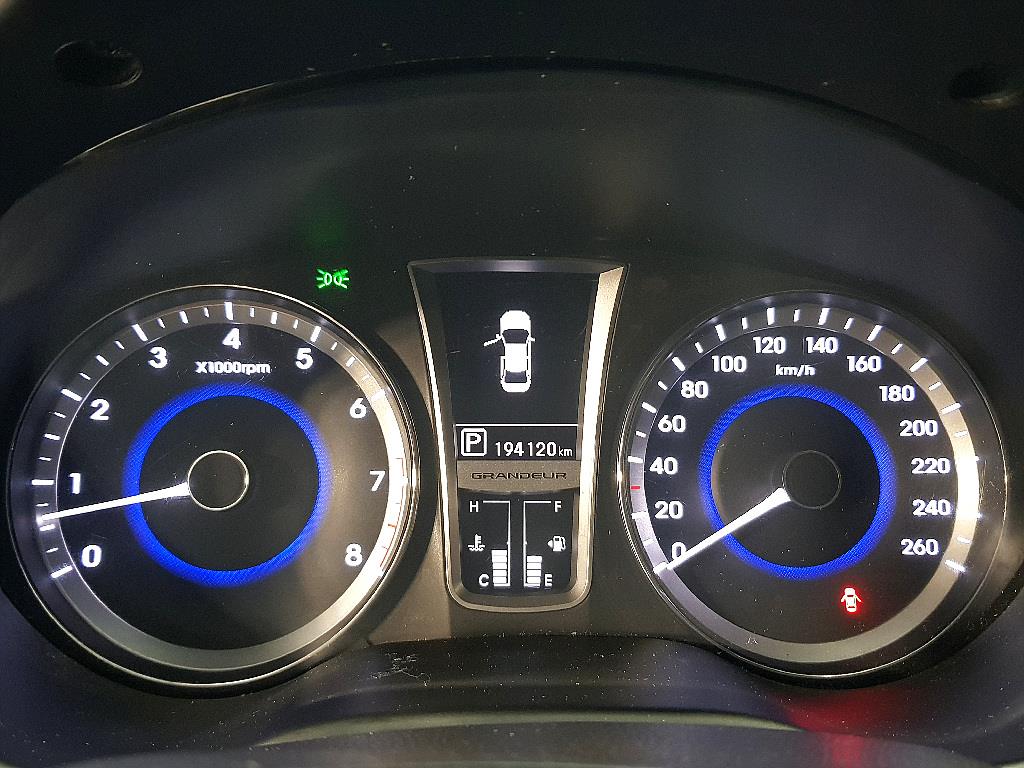 HYUNDAI Grandeur - Vista 7