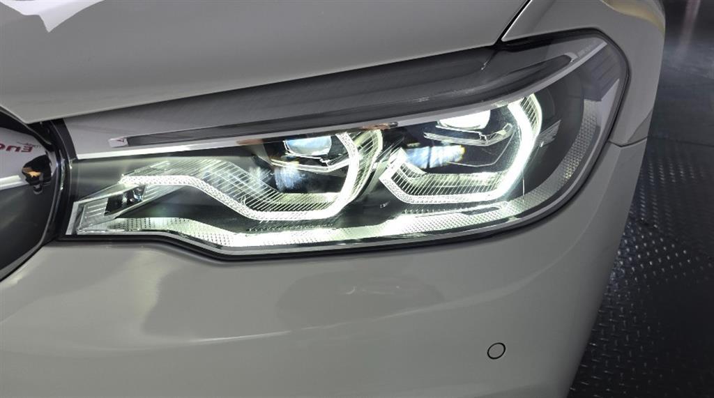 BMW 5 Series - Vista 7