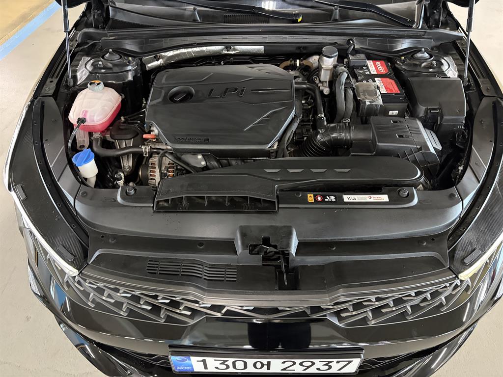 KIA K5 - Vista 9