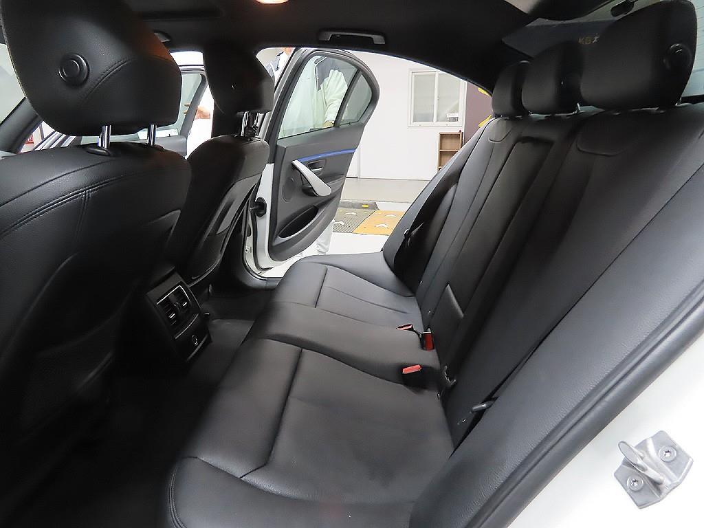 BMW 3 series 2017 Blanco - Importación desde Corea - HF Imports Iquique - Foto 9