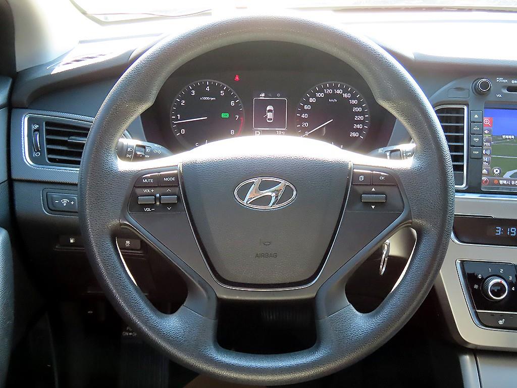 HYUNDAI Sonata - Vista 7