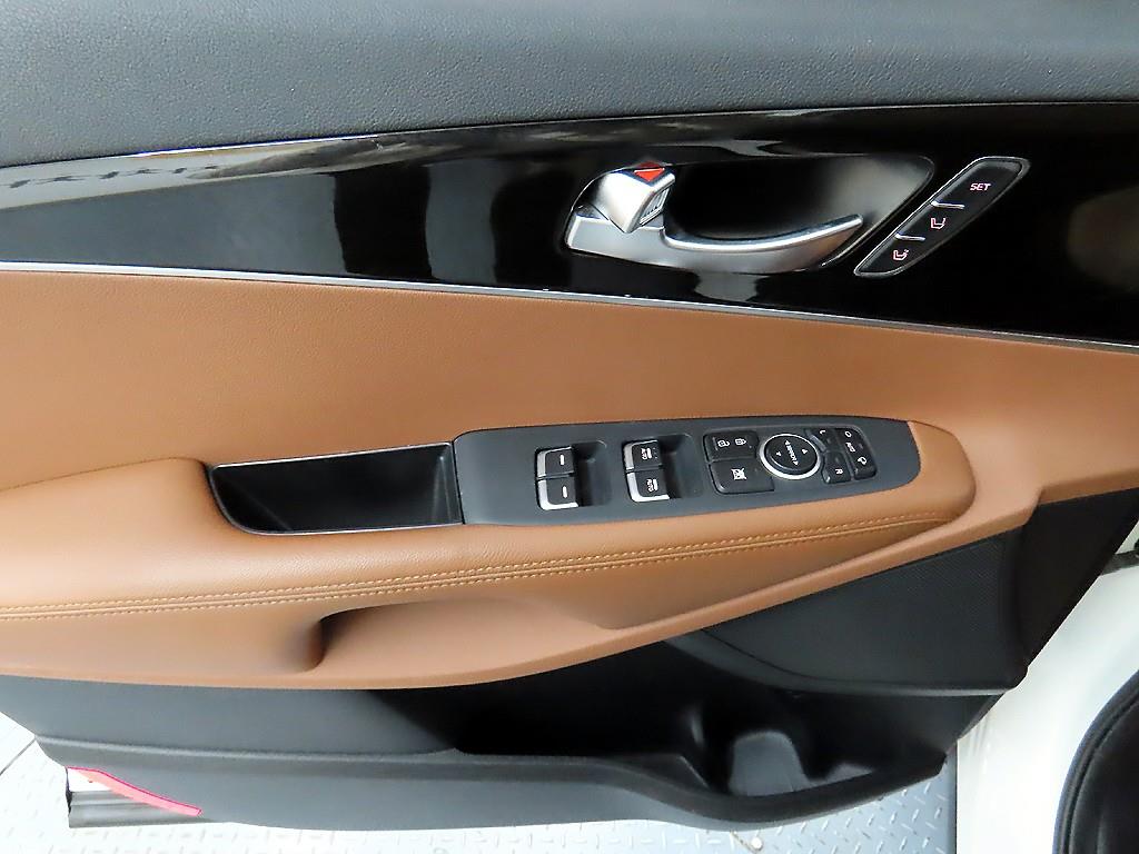 KIA Sorento - Vista 11
