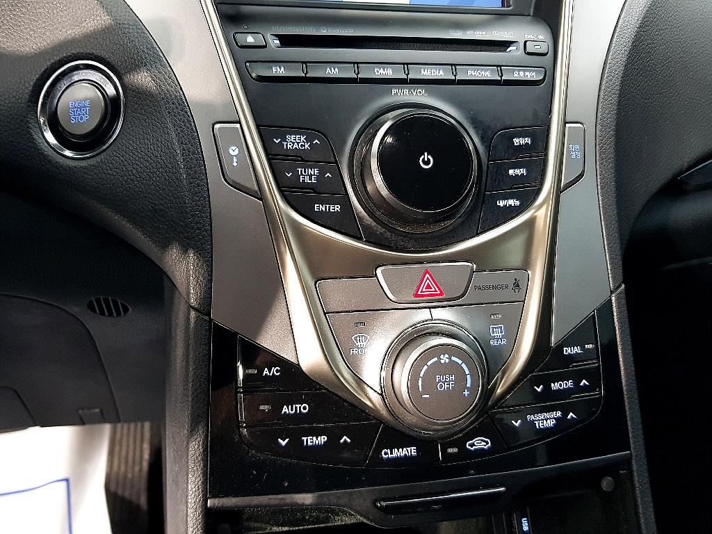 HYUNDAI Grandeur - Vista 12