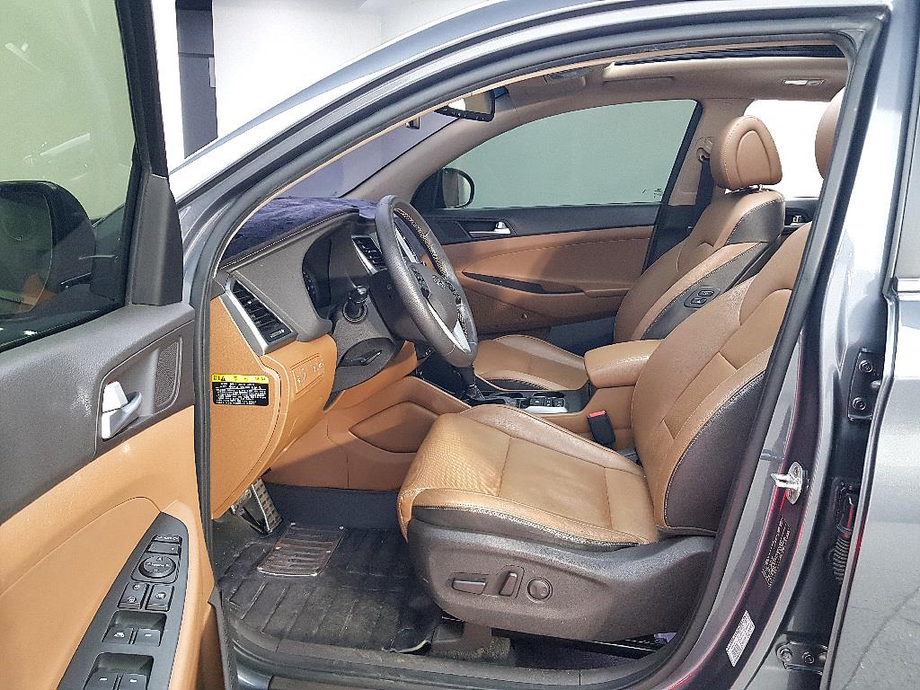 HYUNDAI Tucson - Vista 8