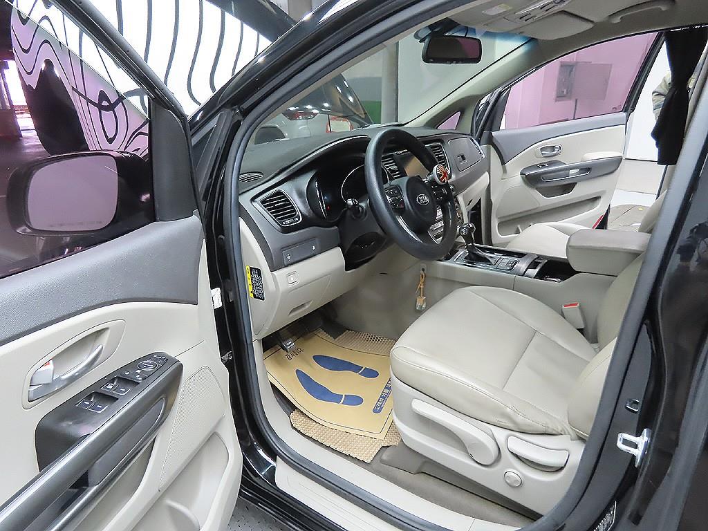 KIA Carnival 2016 Negro - Importación desde Corea - HF Imports Iquique - Foto 8