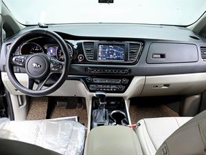KIA Carnival - Vista 10