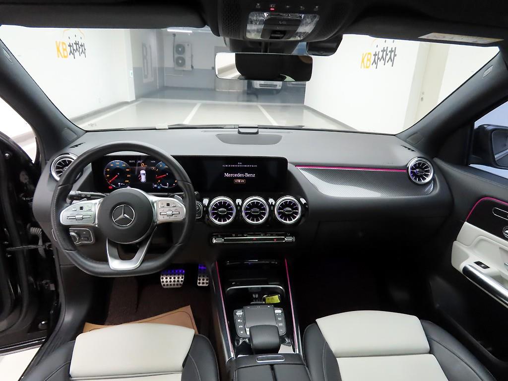 Mercedes Benz GLA Class - Vista 6