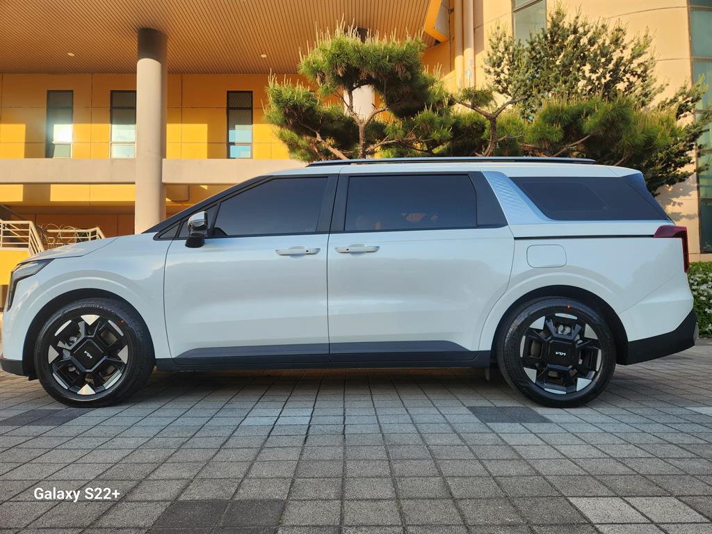 KIA Carnival - Vista 6