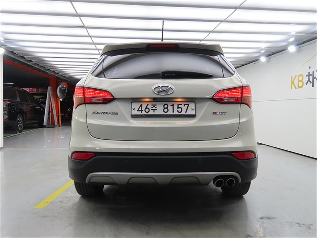 HYUNDAI Santa Fe - Vista 3