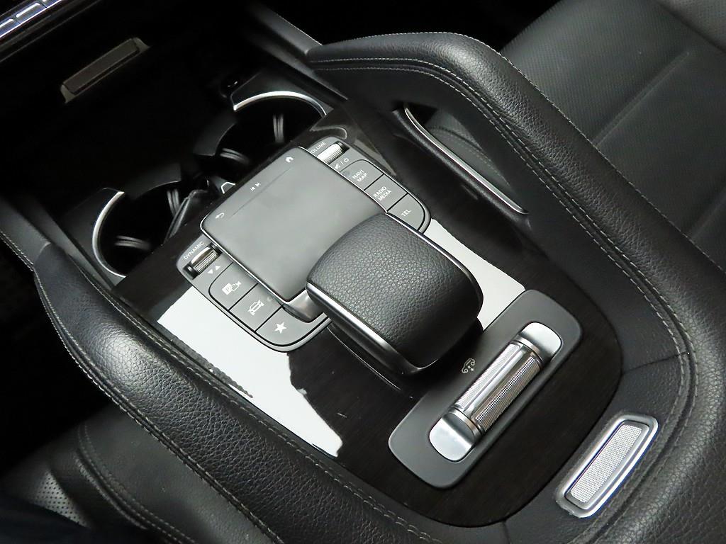 Mercedes Benz GLE Class - Vista 11