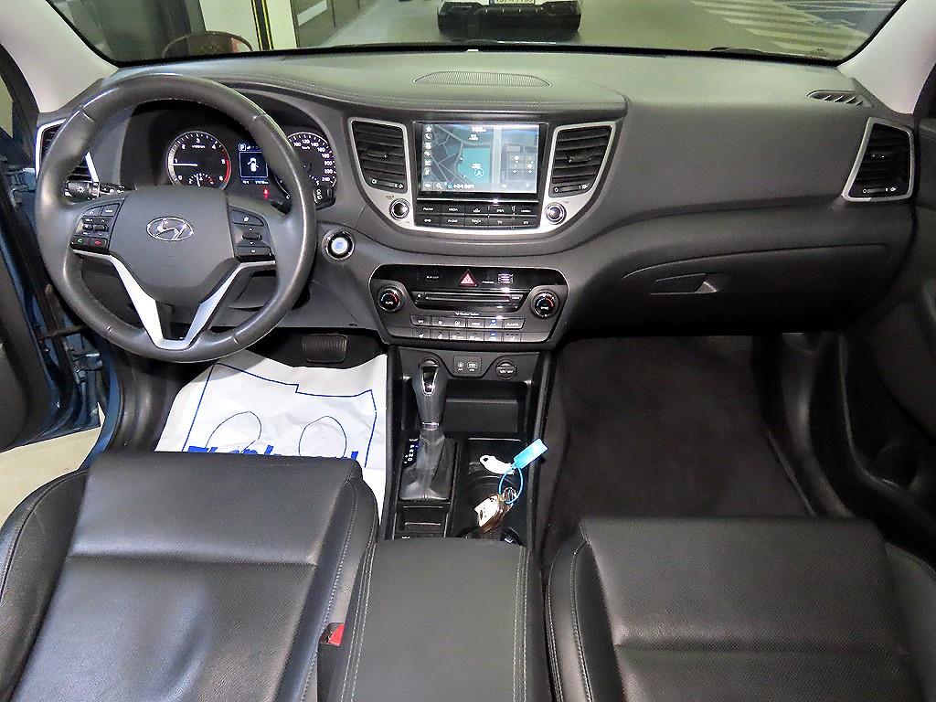 HYUNDAI Tucson - Vista 10