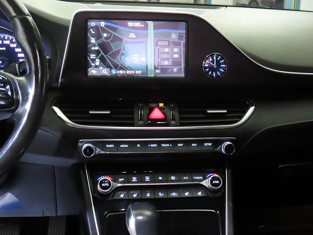 HYUNDAI Grandeur - Vista 11
