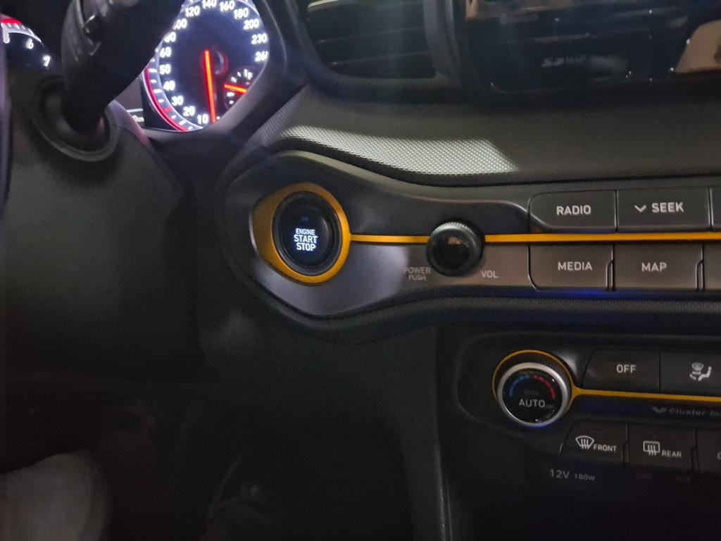HYUNDAI Veloster - Vista 7
