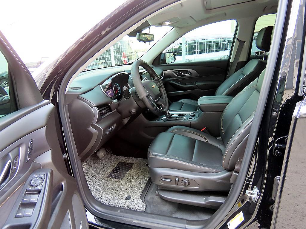 Chevrolet Travers - Vista 5